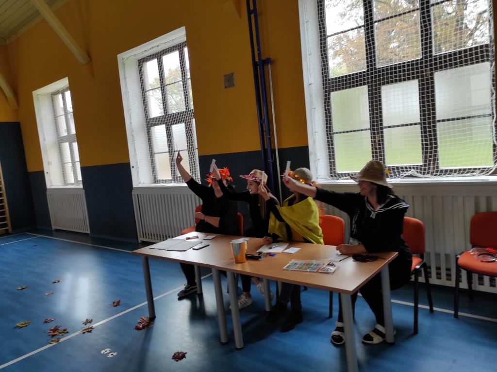Velká módní přehlídka podzimních klobouků, 21. 10. 2022