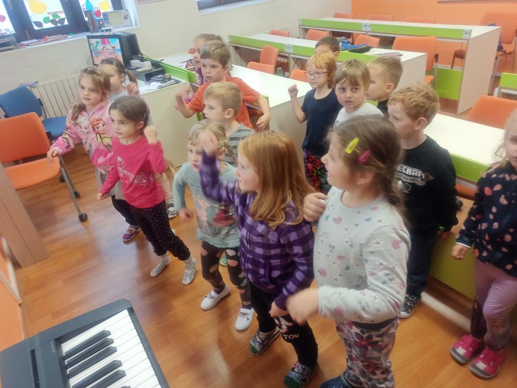 Hrátky s angličtinou - Head, Shoulders, Knees & Toes, 7. 11. 2022