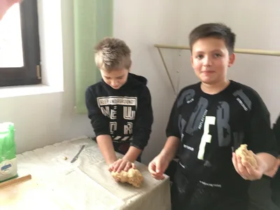 Praktické činnosti a příprava těsta na "Mikulášské perníky", 11. 11. 2022