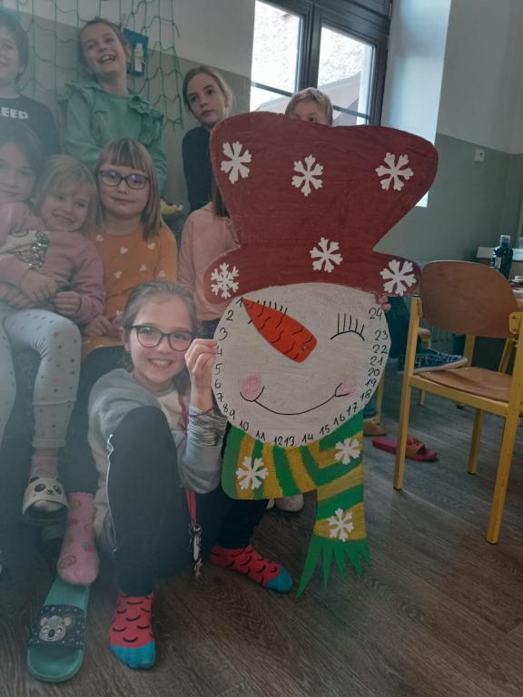 Výroba adventního sněhuláka, 25. 11. 2022