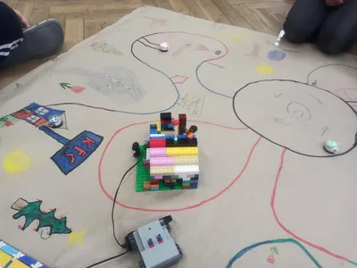 Elektrohrátky - město pro Ozoboty, 6. 12. 2022