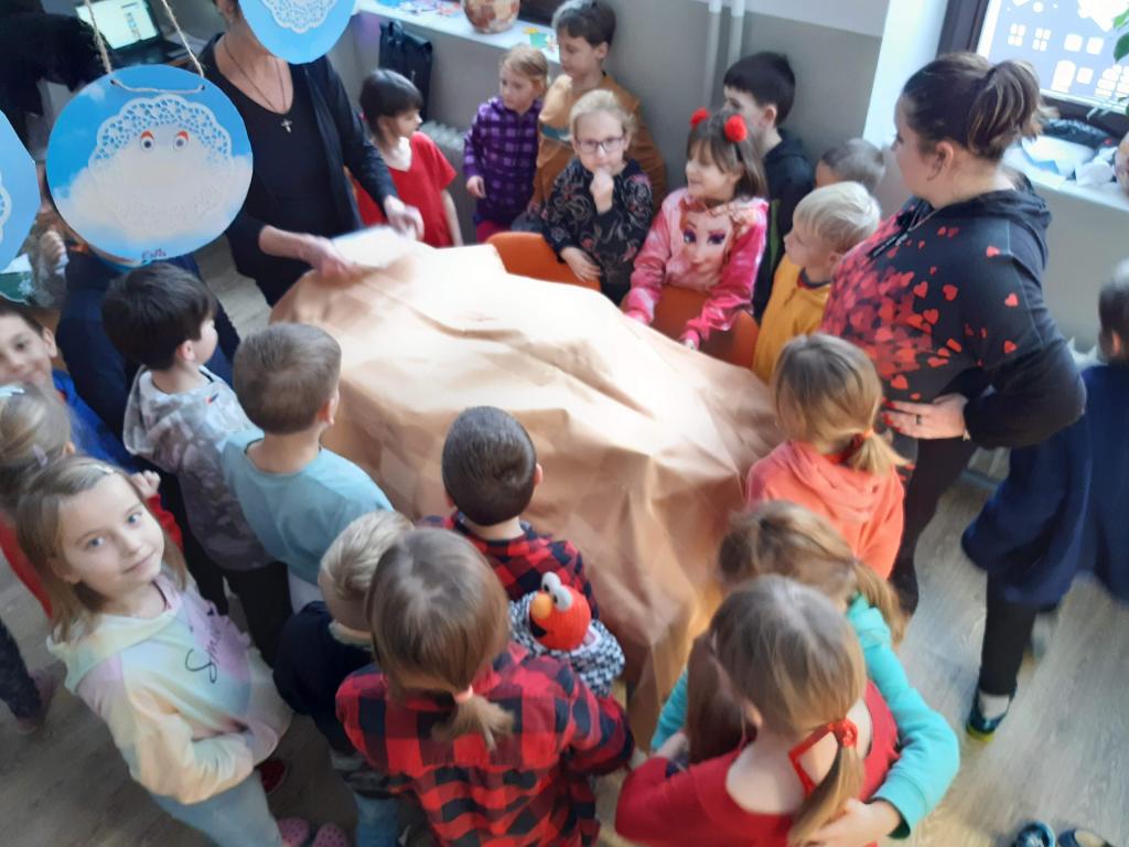 V družině už Ježíšek naděloval..., 19. 12. 2022
