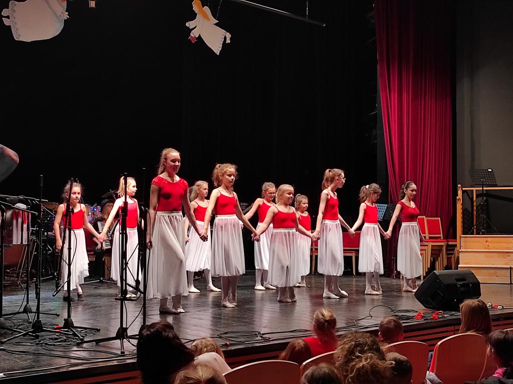 Vánoční koncert ZUŠ, 6. 12. 2022