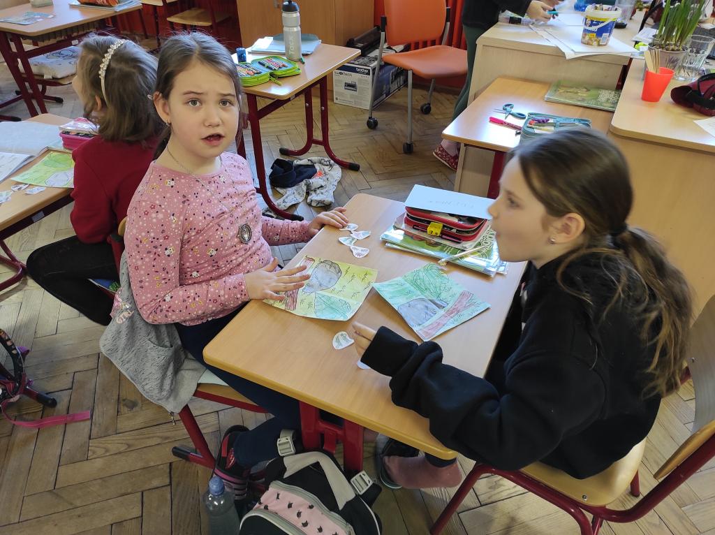 AJ - skupinová práce s pomůckami, 17. 1. 2023