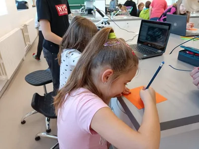 Moje první pozorování mikroskopem MŠ Poršova + 6. třída, 5. 1. 2023