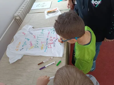 Moje první pozorování mikroskopem MŠ Poršova + 6. třída, 5. 1. 2023