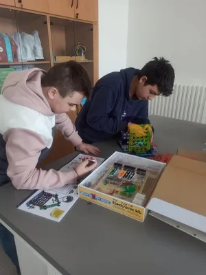 Build and describe your house, 17. 2. 2023