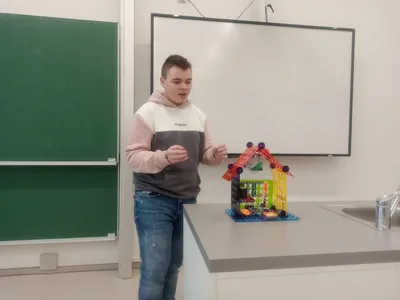 Build and describe your house, 17. 2. 2023