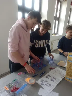 Build and describe your house, 17. 2. 2023