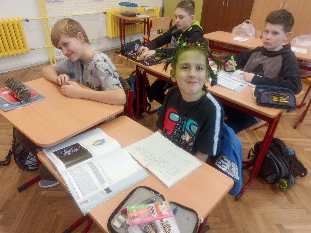 Den šílených účesů, 17. 2. 2023