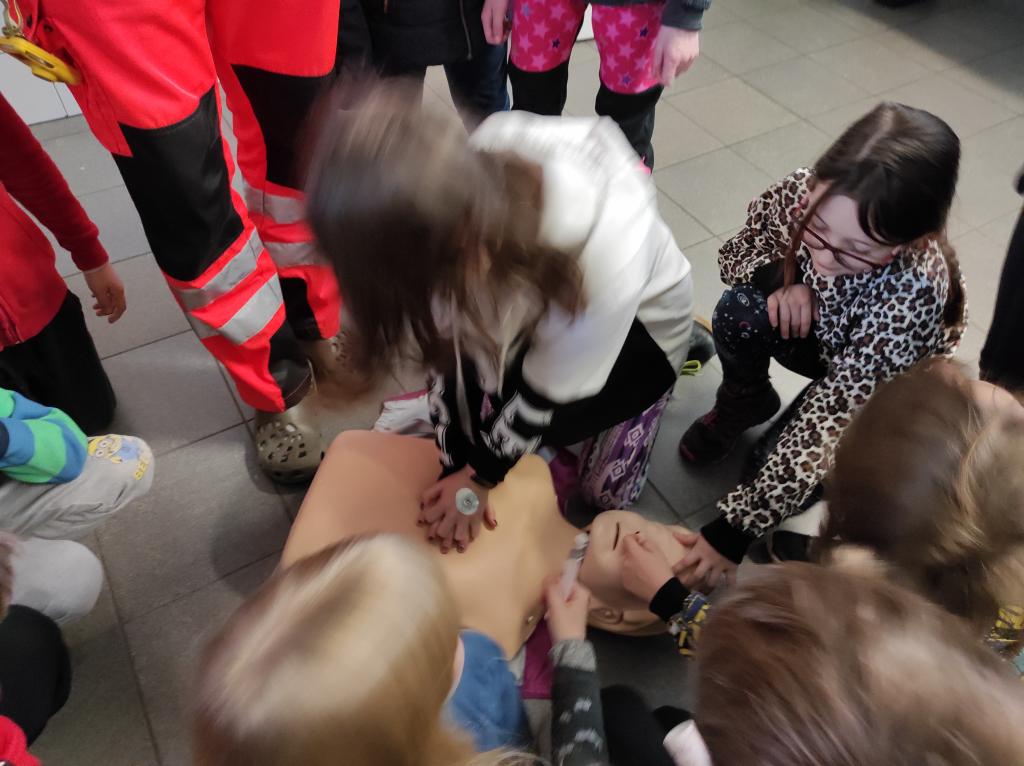 Exkurze na základnu Zdravotnické záchranné služby ve Skutči, 14. 3. 2023