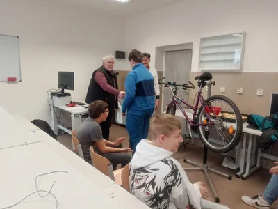 Projektový den - Střední škola automobilní Holice, 13. 3. 2023