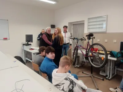 Projektový den - Střední škola automobilní Holice, 13. 3. 2023