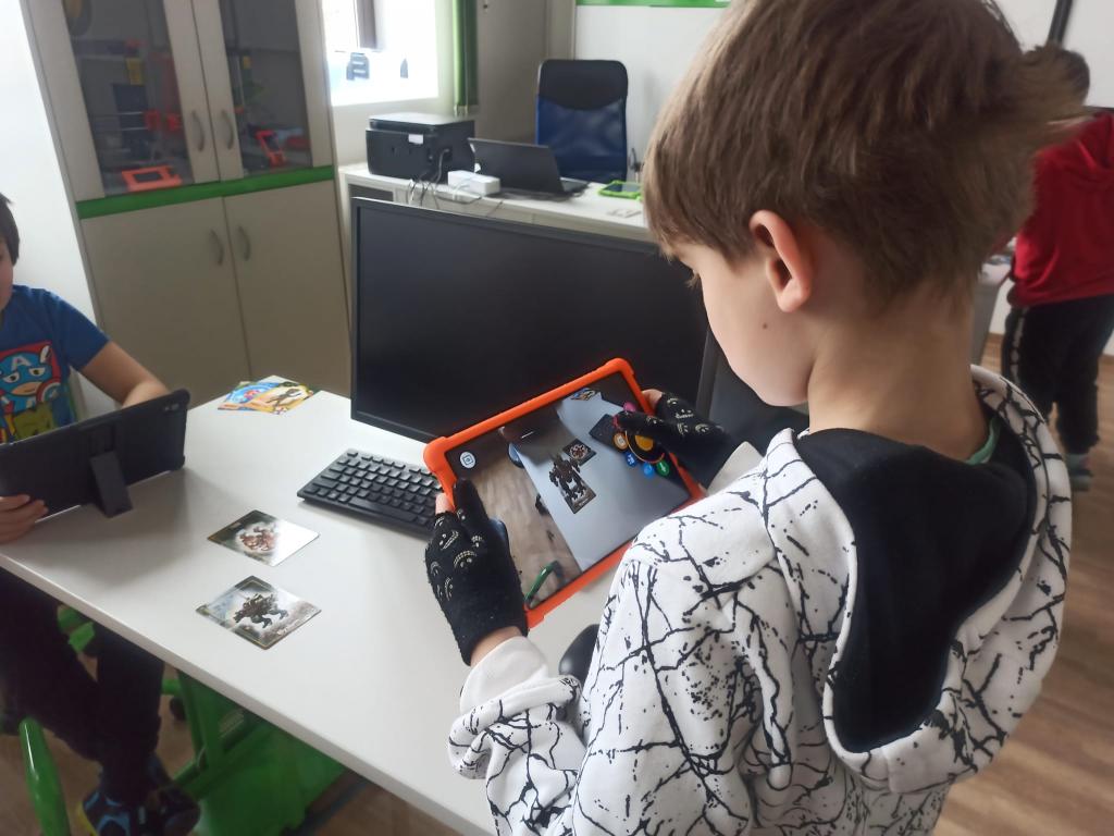 Virtuální realita a 4D objekty, 14. 3. 2023