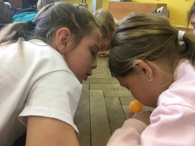HV - dechová cvičení, hra na boomwhackers, taneček, 18. 5. 2023