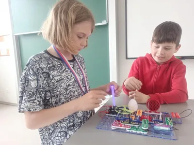 Prezentace vyrobených modelů - elektrohrátky nejsou jenom o hrátkách, ale i terminologii, 16. 5. 2023
