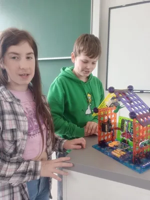 Prezentace vyrobených modelů - elektrohrátky nejsou jenom o hrátkách, ale i terminologii, 16. 5. 2023