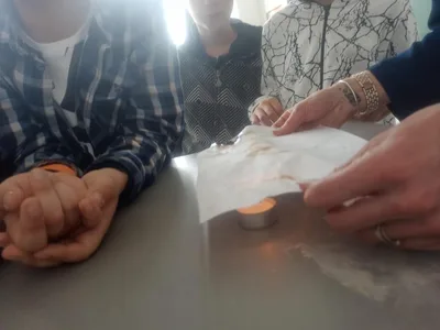 Tajný vzkaz (papír, mléko, oheň) - elektrohrátky, 2. 5. 2023