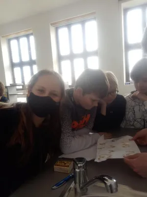 Tajný vzkaz (papír, mléko, oheň) - elektrohrátky, 2. 5. 2023