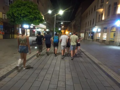 "podešťová" noční procházka Pardubicemi...aneb Adélka má narozeniny, 27. 6. 2023