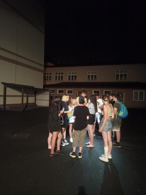 "podešťová" noční procházka Pardubicemi...aneb Adélka má narozeniny, 27. 6. 2023