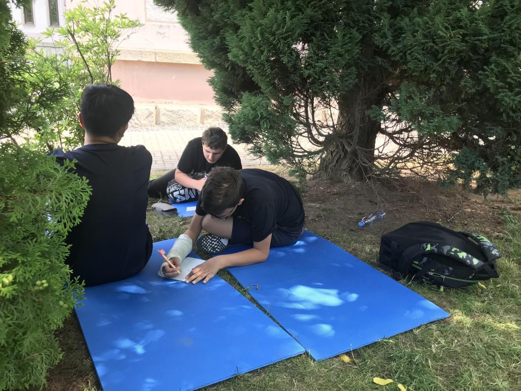 Pohoda a relaxace na školní zahradě, 23. 6. 2023