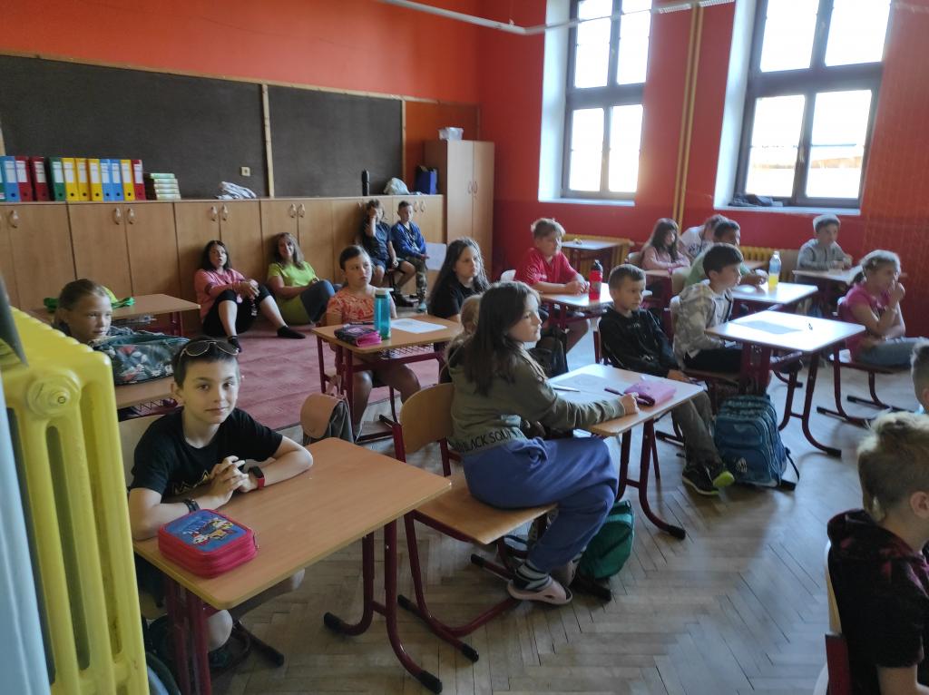 Učíme se hrát lodě a užíváme si předposlední školní den, 29. 6. 2023