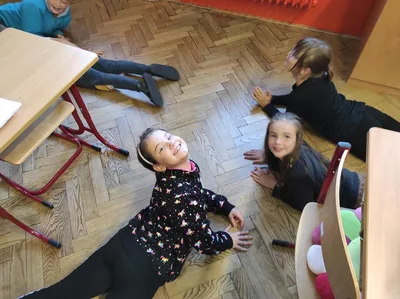AJ - Hra Turn into - měníme se ve zvířata a zároveň procvičujeme množné číslo, 26. 9. 2023