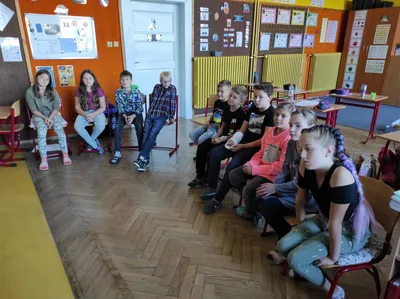 Naše prázdniny - koláž, prezentace; návštěva prvňáčků, 5. 9. 2023