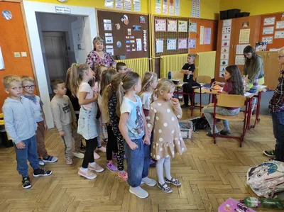 Naše prázdniny - koláž, prezentace; návštěva prvňáčků, 5. 9. 2023
