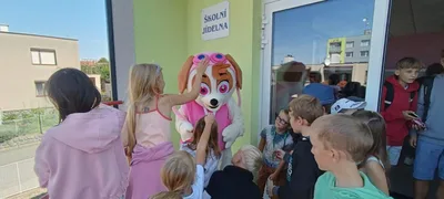 Překvapení u školní jídelny, 5. 9. 2023