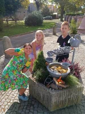 Výtvarná výchova a praktické činnosti - tvoříme z keramiky, sázíme a zkrášlujeme okolí školy, 21. 9. 2023