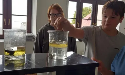 Chemie: Laboratorní práce: Látky a jejich vlastnosti, 18. 10. 2023