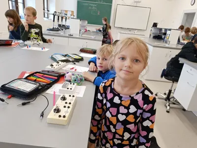 Elektrohrátky - jednoduchý elektrický obvod, 10. 10. 2023