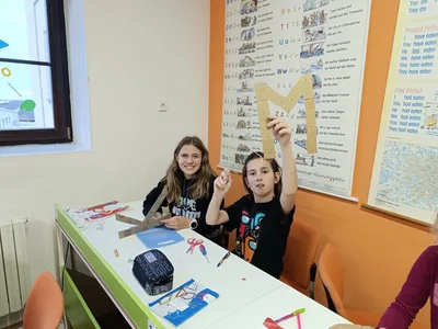 Elektrohrátky - vyrábíme svítící obrázky, 31. 10. 2023