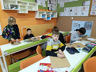 Elektrohrátky - vyrábíme svítící obrázky, 31. 10. 2023