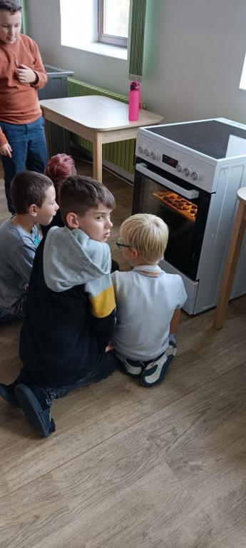 Pečení kouzelných mincí, 2. 11. 2023