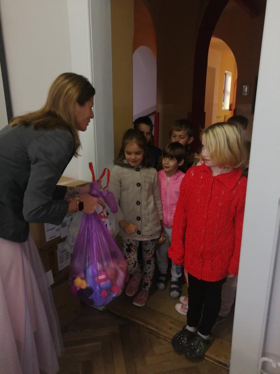 Předávání plyšáků a hraček, 16. 11. 2023