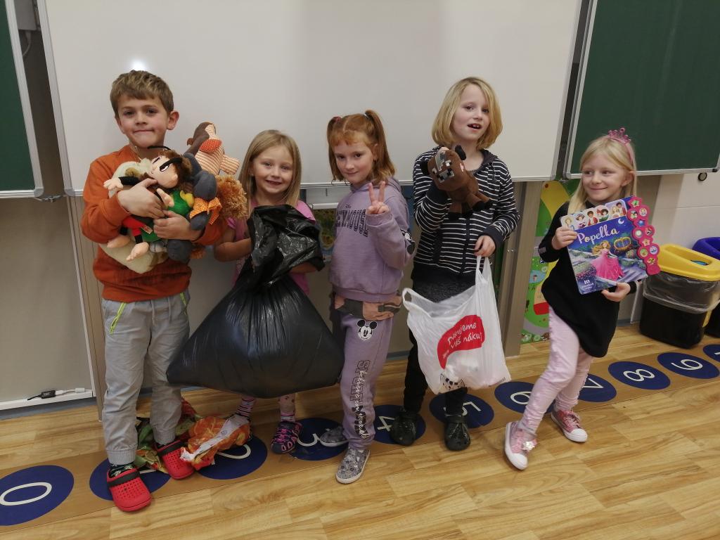 Předávání plyšáků a hraček, 16. 11. 2023