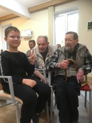 Projekt Laskavec: Návštěva žáků 5. třídy v SeniorCentru ve Skutči, 15. 11. 2023