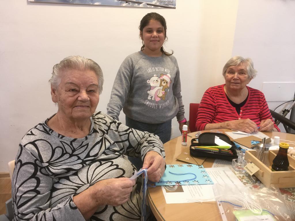 Projekt Laskavec: Návštěva žáků 5. třídy v SeniorCentru ve Skutči, 15. 11. 2023
