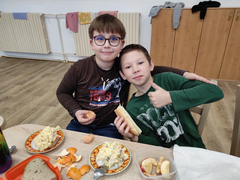 Bramborový salát - připravujeme, jíme a odpočíváme, 15. 12. 2023