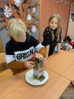 Bramborový salát ve 2. třídě, 13. 12. 2023