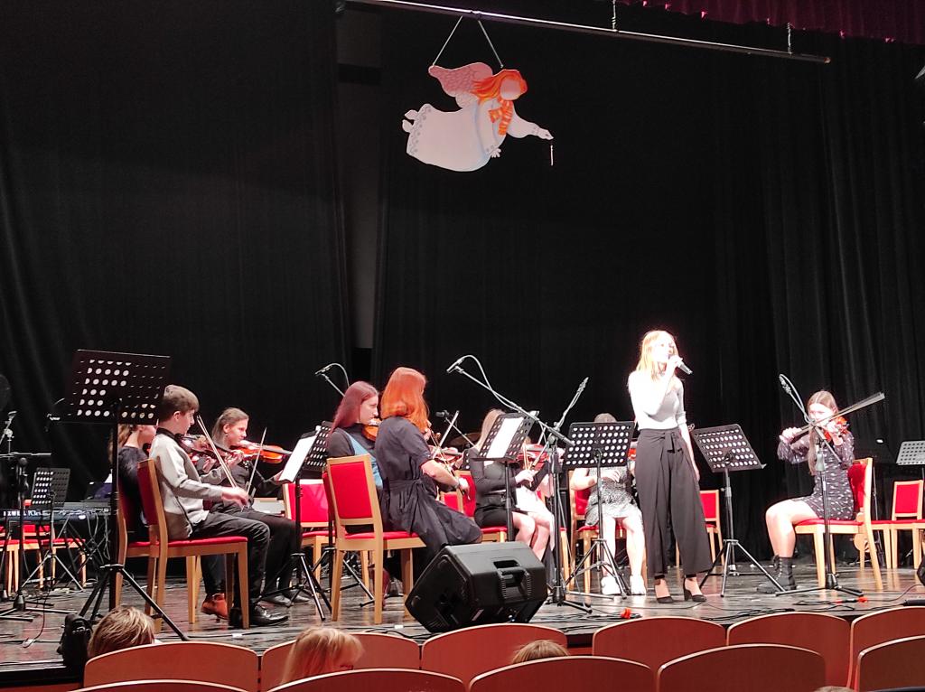 Koncert ZUŠ, 6. 12. 2023