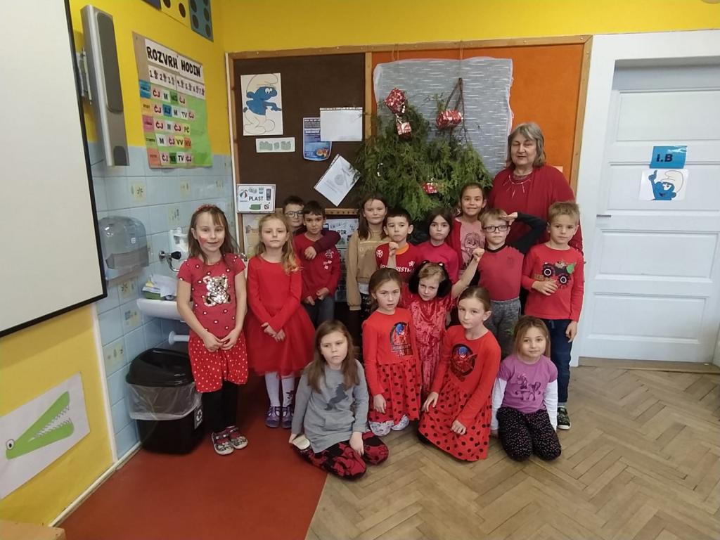 Školní adventní kalendář - červená, 15. 12. 2023
