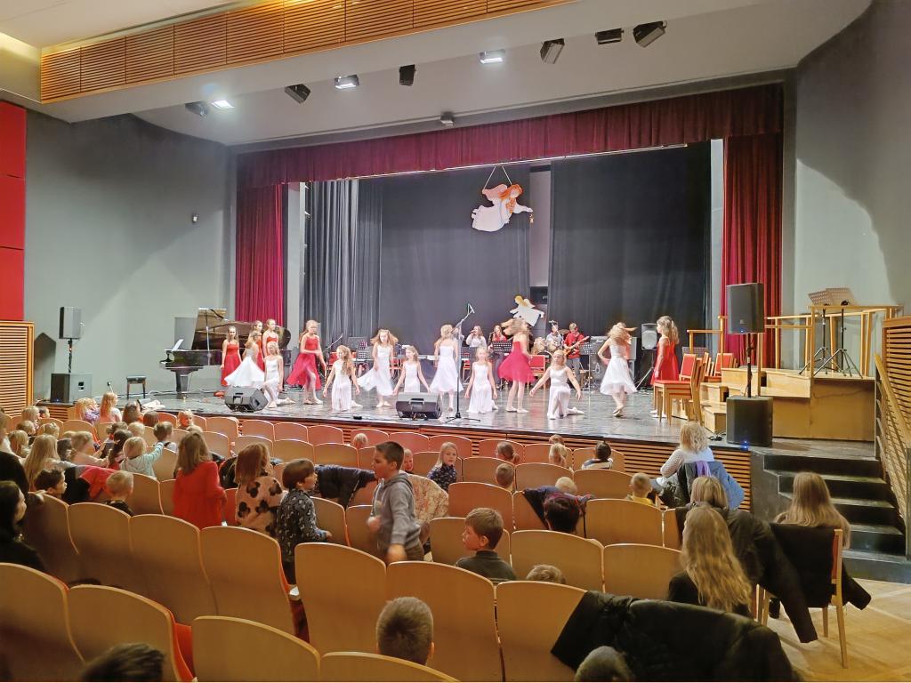 Souborový adventní koncert žáků ZUŠ Skuteč, 6. 12. 2023