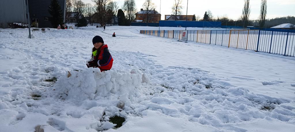 Stavíme sněhuláky ☃️, 6. 12. 2023