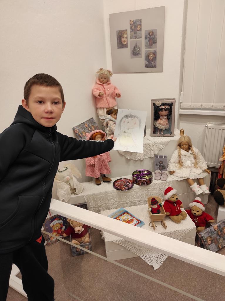 Výstava panenek, stáváme se potulnými kreslíři, 14. 12. 2023