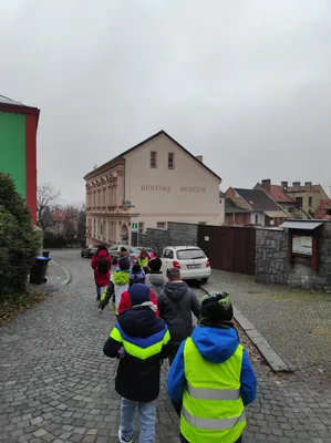 Výstava panenek, stáváme se potulnými kreslíři, 14. 12. 2023
