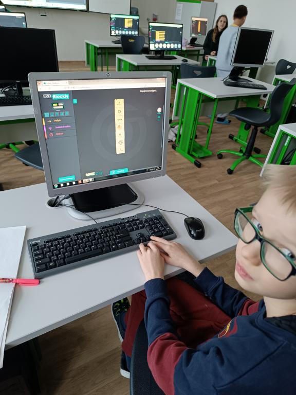 Elektrohrátky - programujeme Ozoboty, 16. 1. 2024